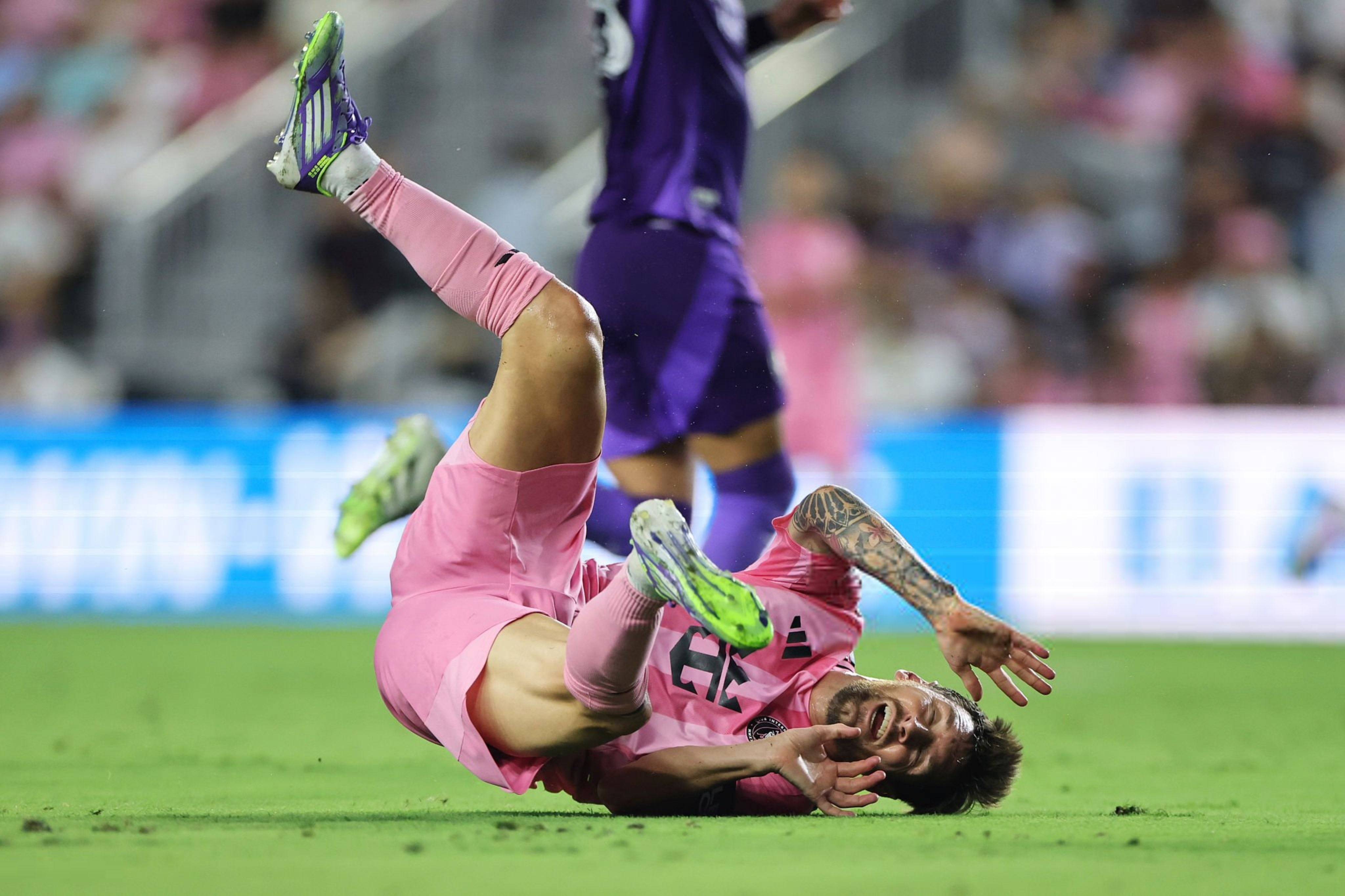 九游游戏中心-球星梅西独中两球,带领球队晋级世界杯